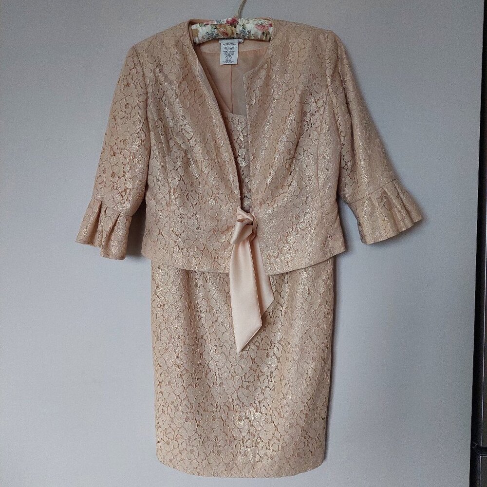 Laura Pettis Women's Two-piece Dress Suit, Size 6P